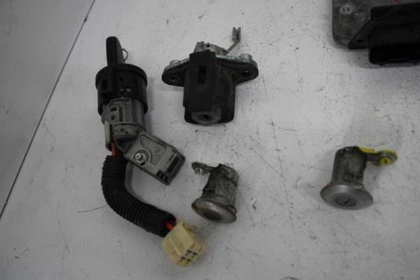 BOITIER COMPLET CITROEN C1 / PEUGEOT 107 / TOYOTA AYGO 1.0 ESSENCE - Vue 2